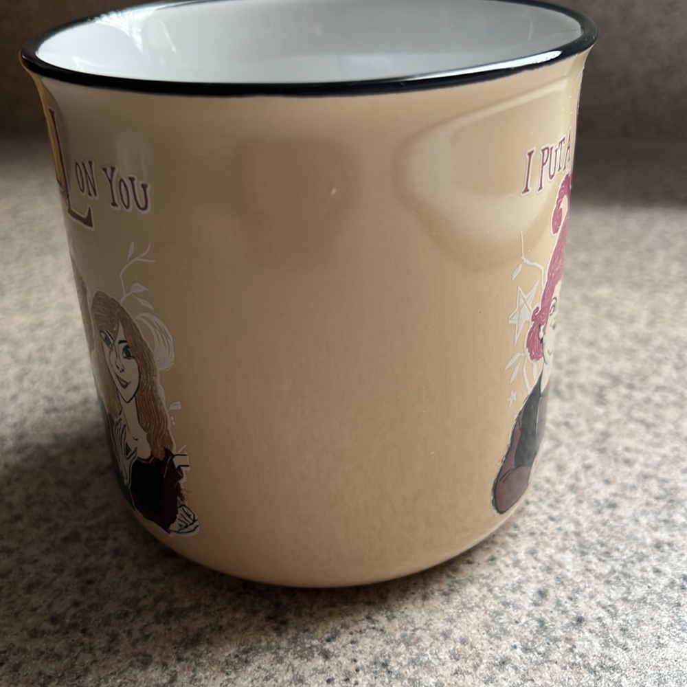 Disneys Hocus Pocus 20 oz mug - Picture 2 of 5